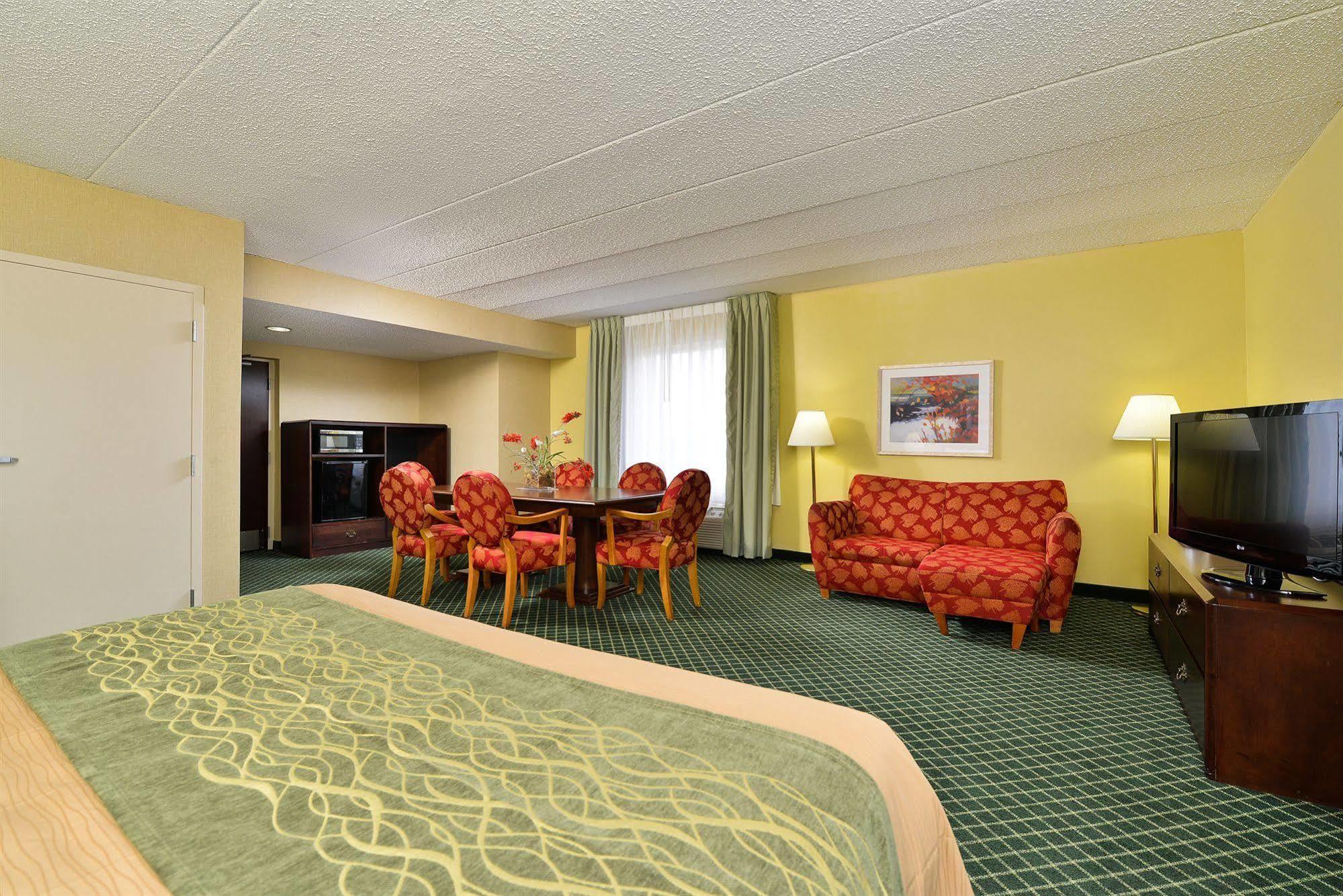 Comfort Inn College Park North Бествілл Екстер'єр фото